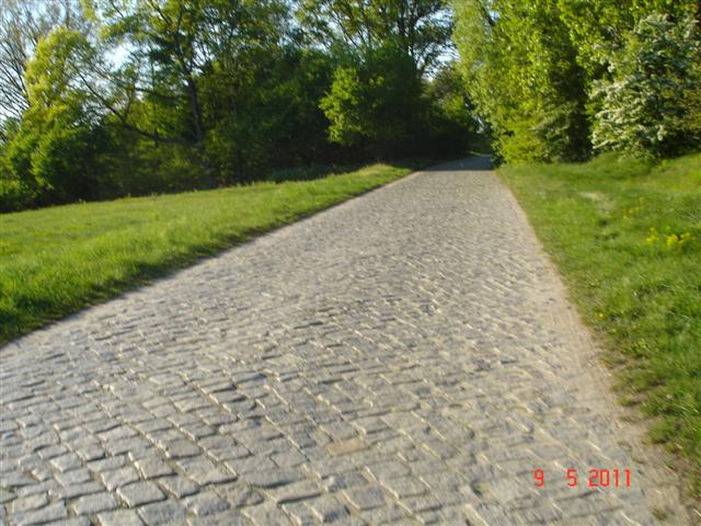 3km kocich łbów ;) masakra dla nadgarstków