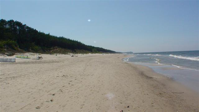 Plaża. Niewiarygodne, ale tu nie ma ludzi. Plaża. Niewiarygodne, ale tu nie ma ludzi.