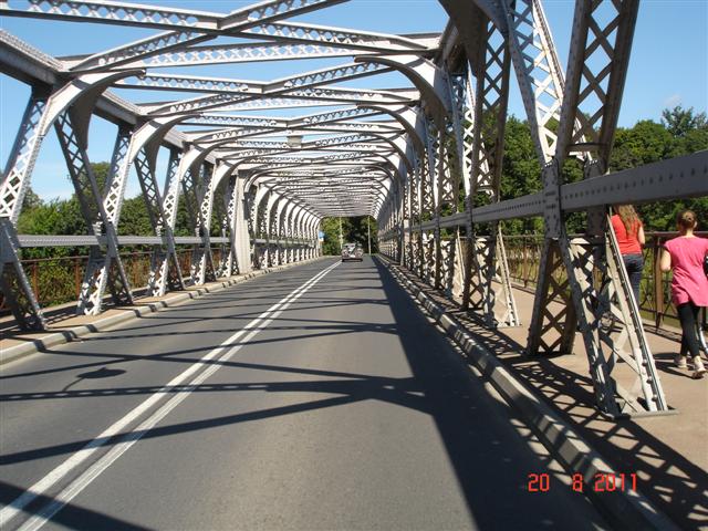 Most przez Odrę w Brzegu Most przez Odrę w Brzegu