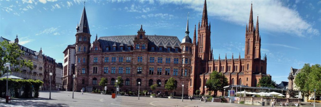 Wiesbaden. Kliknij, aby wyświetlić panoramę.